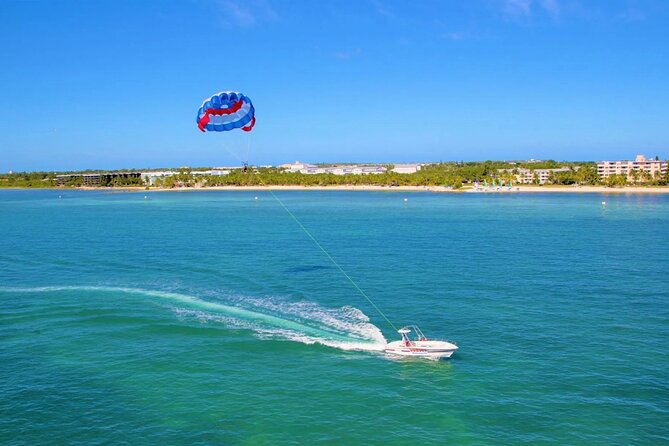 Parasailing Experience in Key West - What the One-Hour Boat Ride Adds
