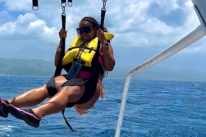 Parasailing Experience in Montego Bay - Twelve minutes above Montego Bay