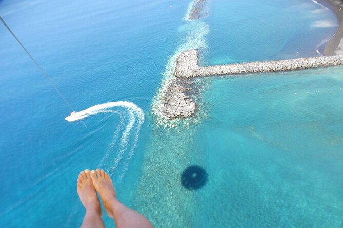Parasailing flights on the coast of Adeje in Tenerife - Who will enjoy this most?