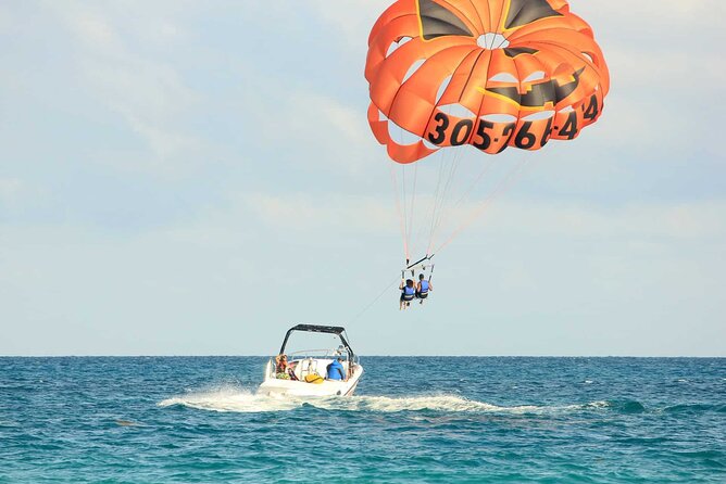 Parasailing Fly over Red Sea of Hurghada with Private Transfer - Safety instructions before the boat ride