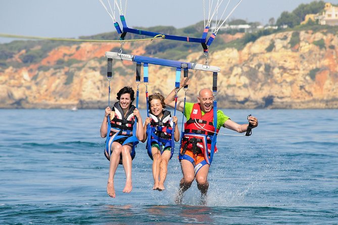 Parasailing from Albufeira Marina by Boat - The flight process, from briefing to landing