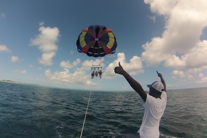 Parasailing Grand Turk - Coming back down without getting wet