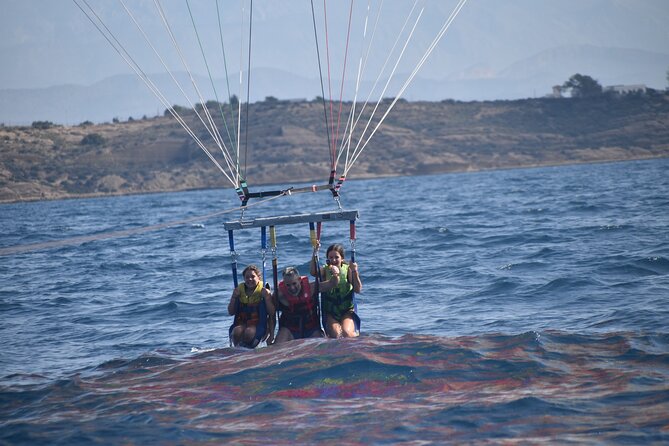Parasailing in Alicante - The boat ride gives you a second view