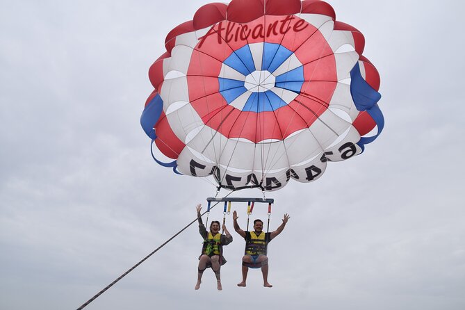 Parasailing in Alicante - Taking off over Alicante