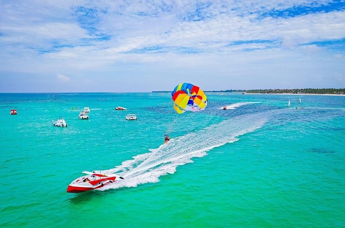 Parasailing in Bavaro - Looking down on Playa Los Corales