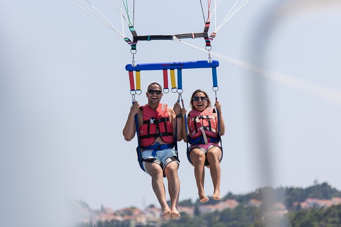 Parasailing in Cavtat - Photos, music, and the splash at the end