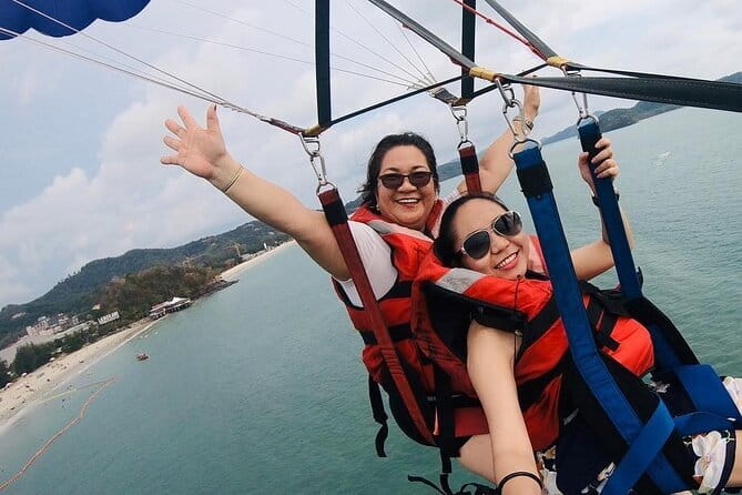 Parasailing in Langkawi - Seeing Langkawi from above