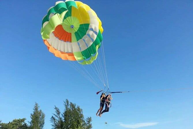 Parasailing in Langkawi - Private setup, simple planning