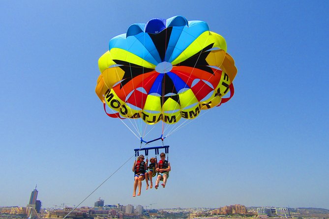 Parasailing In Malta - Harnesses, instructions, and the first lift