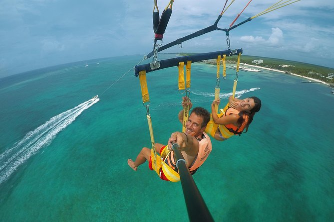 Parasailing in Playa del Carmen with transfer - Maroma Beach and the Boat Setup