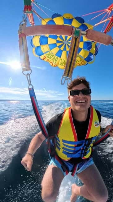 Parasailing in Polignano: A parachute adventure - Safety, age limits, and who should skip it