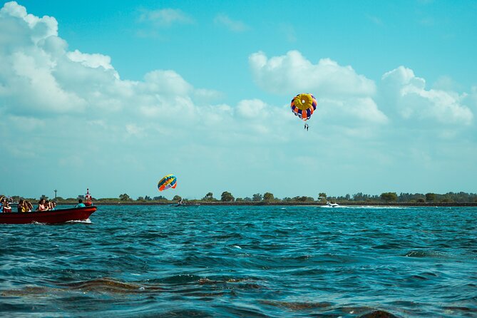 Parasailing in San Andres Island - What $79 buys you above the seven-colored sea