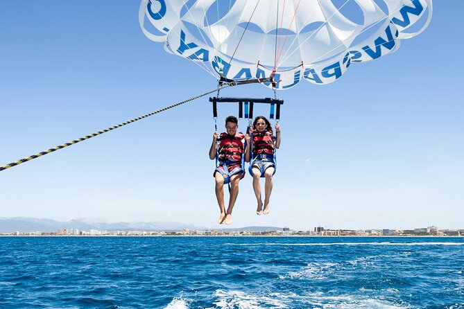 Parasailing in the Bay of Palma - Flying Above the Bay of Palma