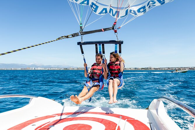 Parasailing in the Bay of Palma - What Happens During the One-Hour Session
