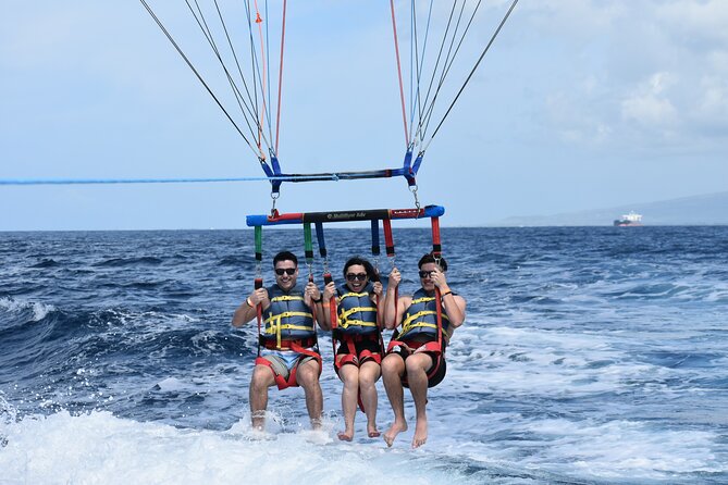 Parasailing in Waikiki from Oahu Hawaii - Waikiki Beach and Diamond Head from the air