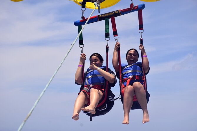 Parasailing in Waikiki from Oahu Hawaii - The optional splash is worth considering