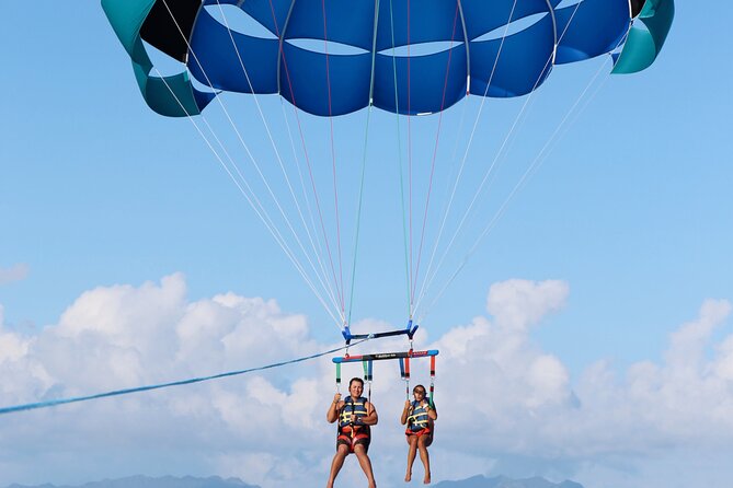 Parasailing in Waikiki from Oahu Hawaii - Safety, instructions, and the crew