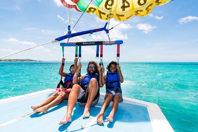Parasailing & Jet Ski-Combo in Montego Bay - Beach facilities that make the wait easier