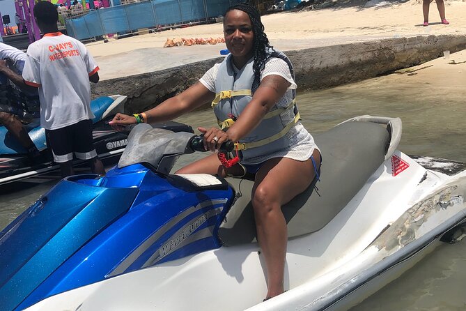 Parasailing & Jetski Water Activities in Montego Bay - Who will enjoy this Montego Bay outing