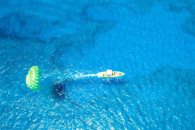 Parasailing on Maunalua Bay- Oahu's off Waikiki Playground - Photos, video, and the hidden cost of the memory