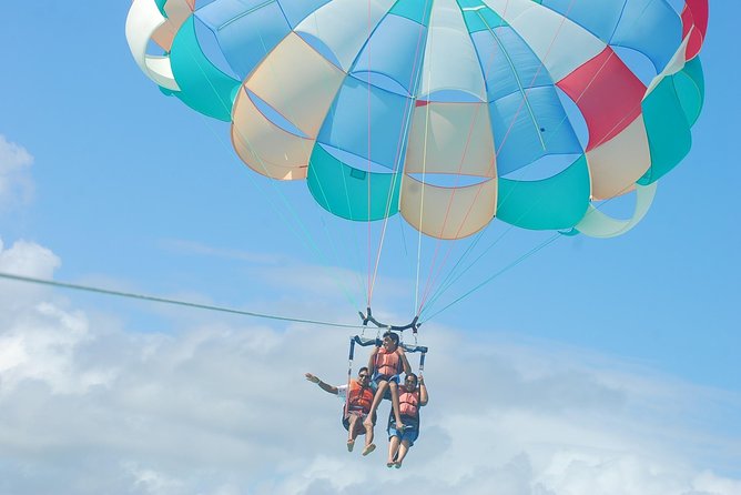 Parasailing Punta Cana - What the Punta Cana flight is really like