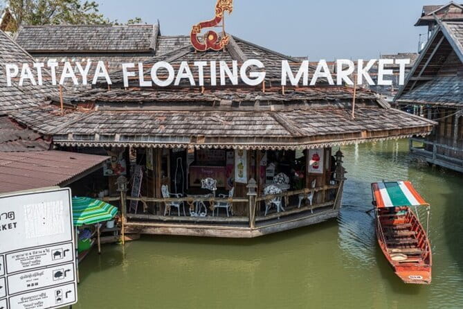 Pattaya Coral Island Snorkeling Banana Boat Parasailing Jet SKi - Choosing the Water Sports