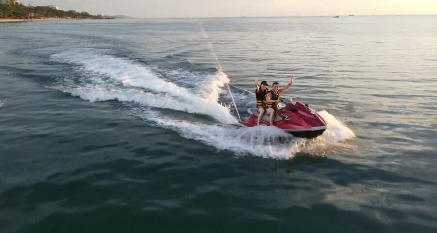 Phu Quoc: Explore 3 Islands & Parasailing and Jetski Combo - Hon May Rut and the first beach stop