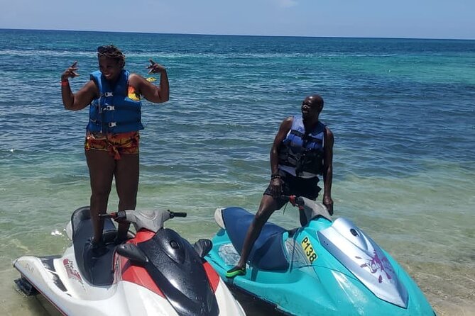 Private Parasailing and Jet Skiing at Montego Bay - What To Bring And What To Clarify