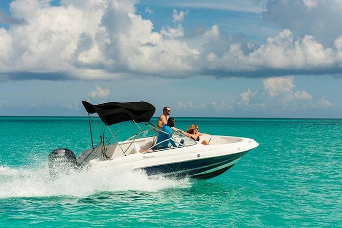 Private Speedboat To Dolphin House With Parasailing - Hurghada - A four-hour Red Sea outing with a lot packed in