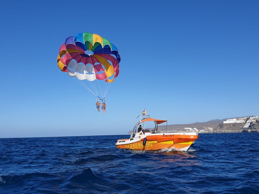 Puerto Rico de Gran Canaria : Parasailing - Photos, videos, and the extra cost
