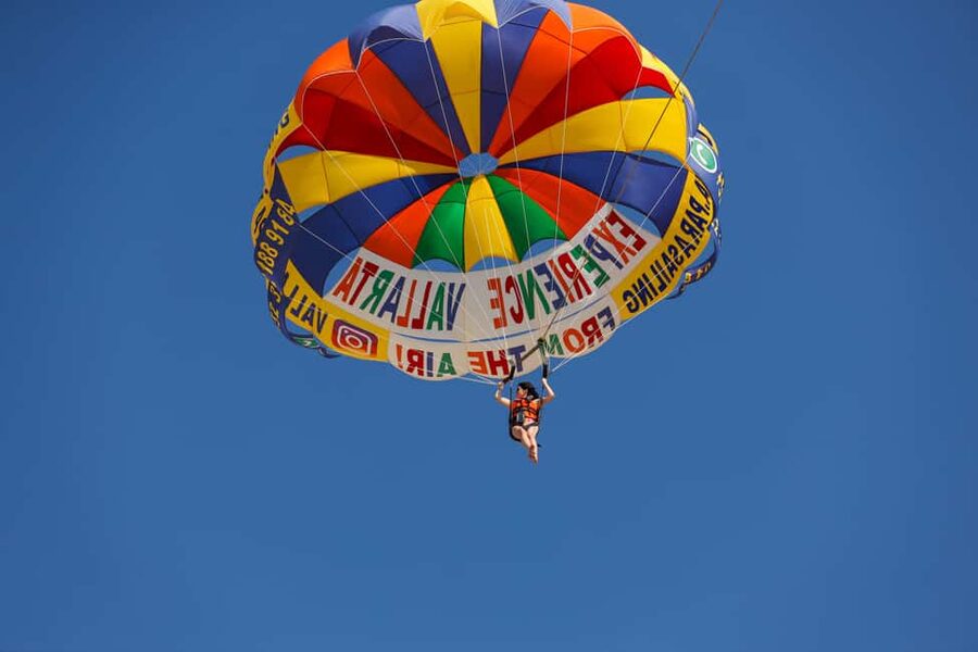Puerto Vallarta: Parasailing Adventure - Finding Playa del Holi without losing time