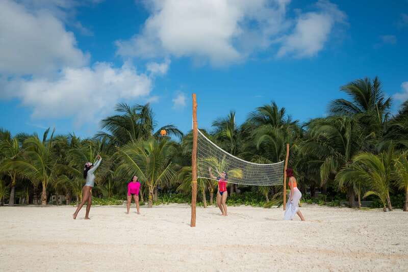 Riviera Maya: Parasailing Tour with Beach Club Access - What this Maroma Beach outing is really like