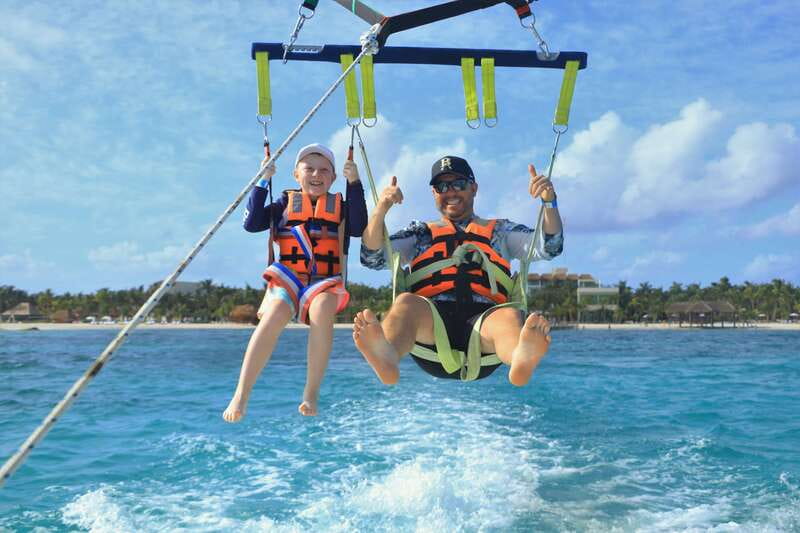 Riviera Maya: Parasailing Tour with Beach Club Access - How the staff handle first-time flyers