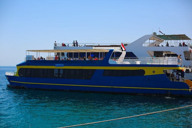Semi Submarine Snorkeling & Fly Parasailing Adrenaline-Hurghada - Starting in Hurghada with a simple hotel pickup