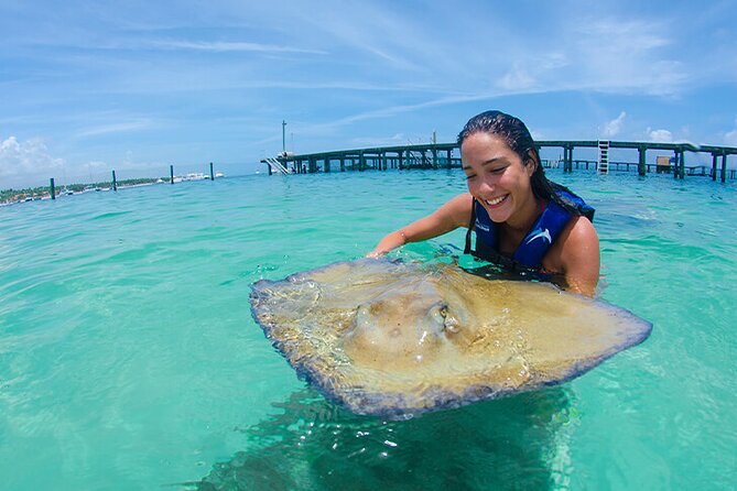 Sharks & Stingrays Snorkeling in Punta Cana with Parasailing - What Your 2.5-Hour Punta Cana Excursion Includes