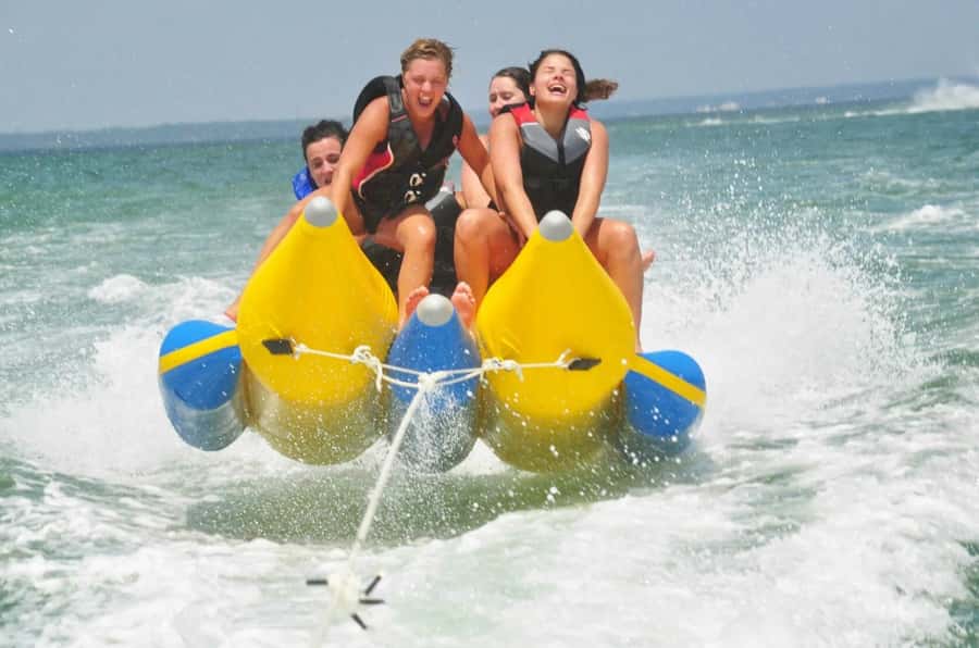 Sharm: Banana, Sofa Boat or Parasailing watersports & pickup - Key points before you book