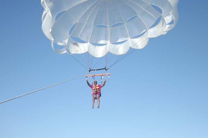 Single or Double Parasailing in Cabo with Views of The Arch - Solo or tandem: which ride should you choose?
