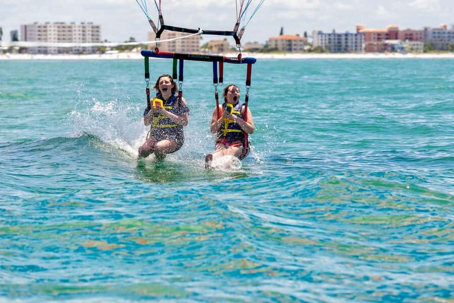 St. Petersburg, Florida: Parasailing Experience - Key points to know before you book