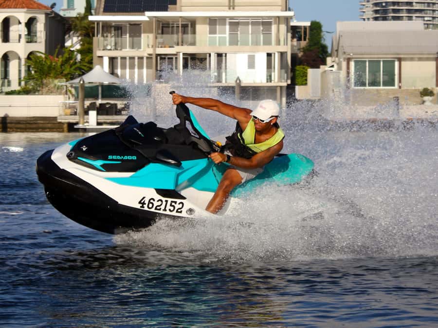 Surfers Paradise: Parasailing and Jet Ski Tour Package - What the price really gives you