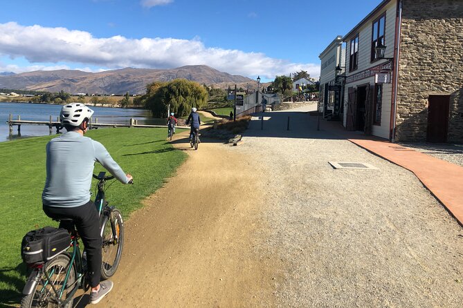 Wanaka Parasailing - Single, tandem, or triple: choosing the right flight