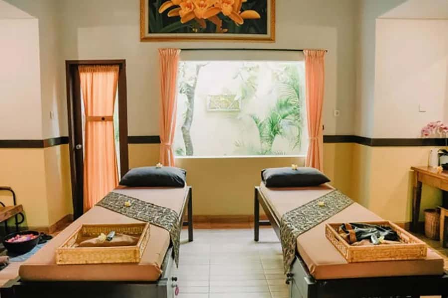 Watersport Bali: Banana Boat, Parasailing, JetSki + Spa Bali - Parasailing Gives You the Big View