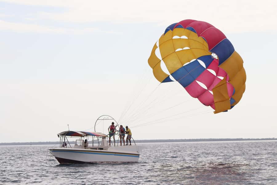Zanzibar: Parasailing Experience with Instructor - The Safety Briefing Comes First